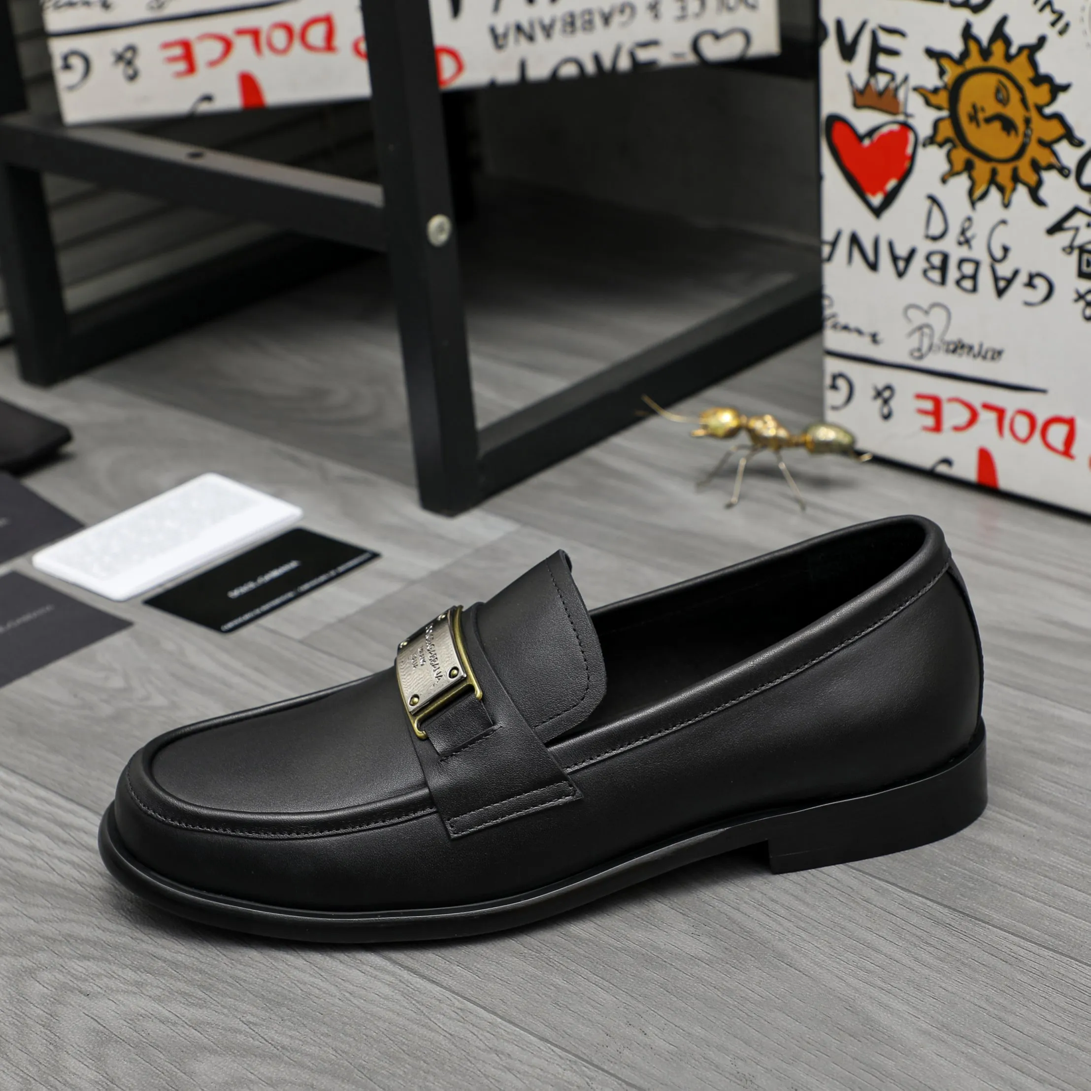 Men's shoes 💰p540 Product trademark: DG (Dolce & Gabbana) business slip-on leather shoes Regular size: 38-46 (38.45.46 is custom-made and non-returnable) Product materials: Selected high-quality cowhide upper, cowhide lining, original rubber outsole